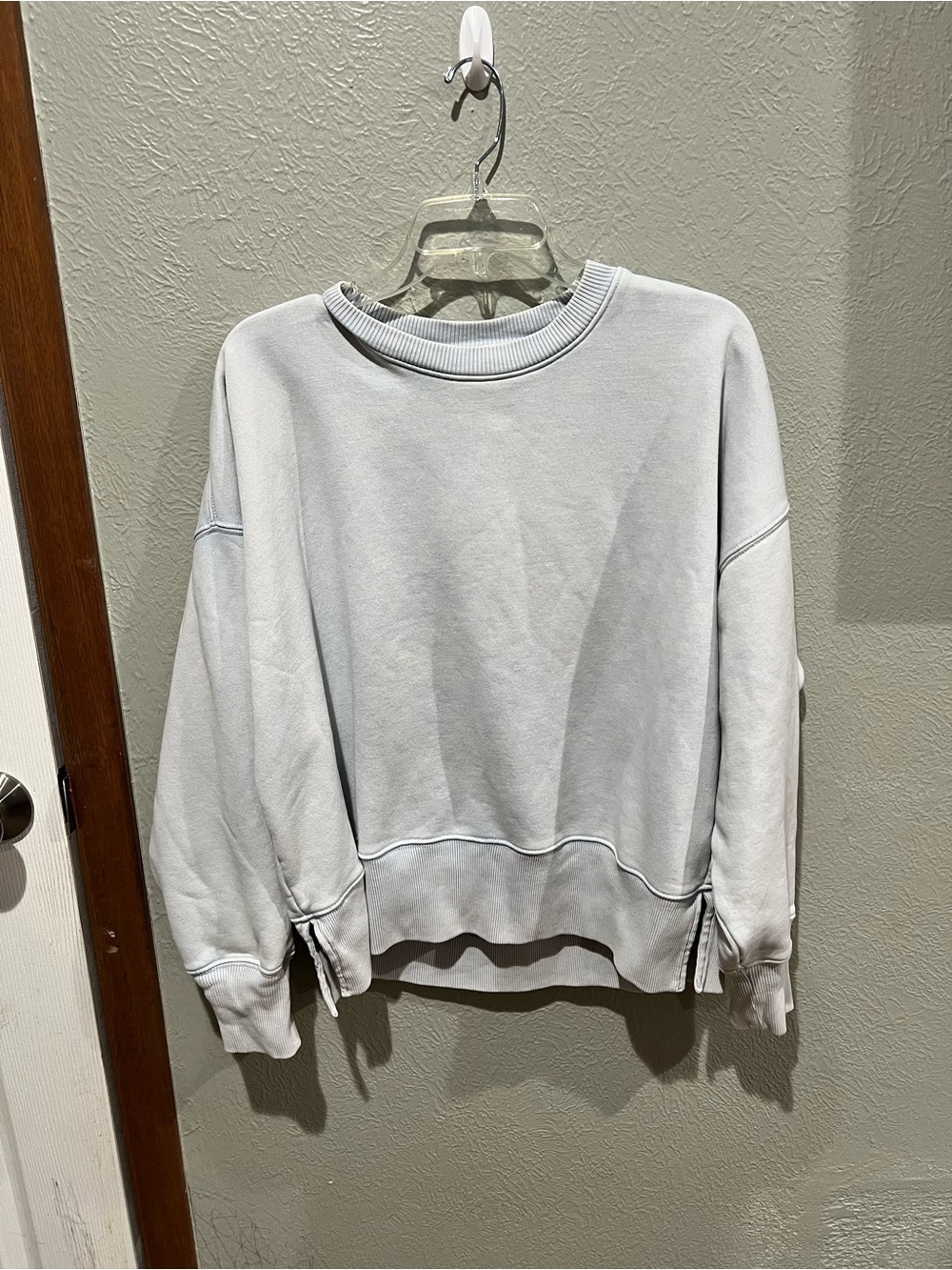 American Age Pale Blue Crewneck Sweatshirt with Side Slits Size Small Oversized